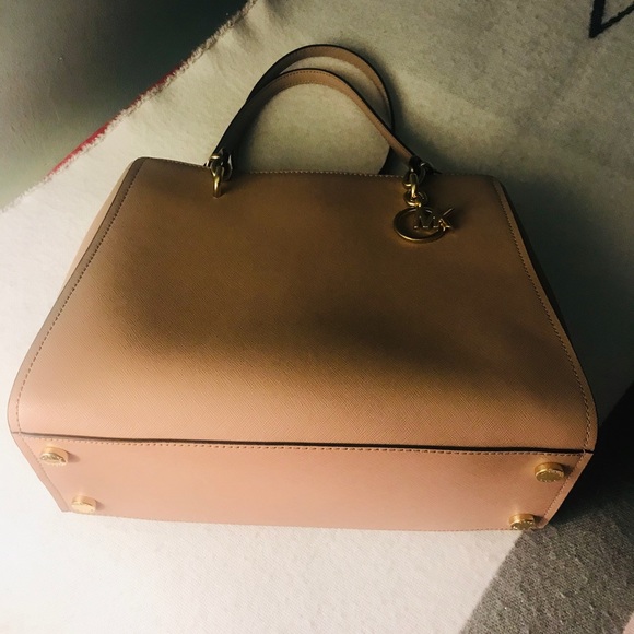Michael Kors Pink Medium Cynthia Saffiano Satche - Picture 9 of 16